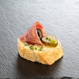 Canapé Saucisson