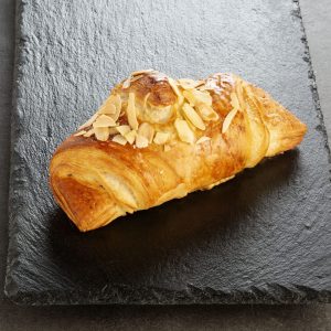 Mandel-Croissant